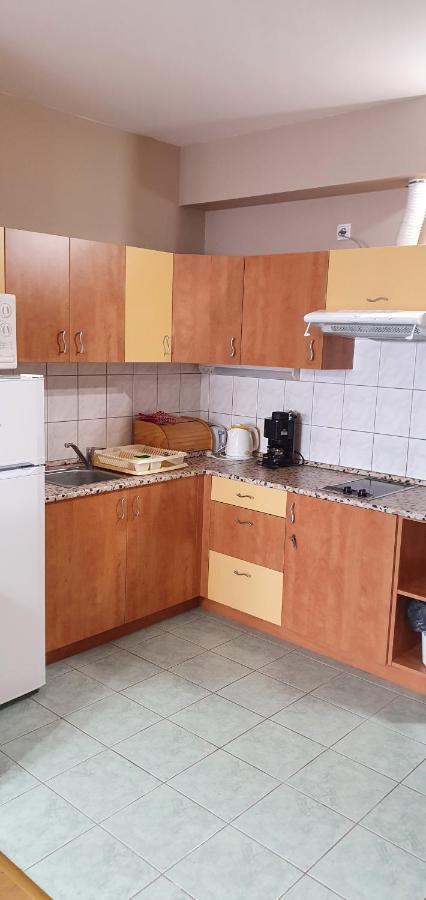 Venusz Apartman Cserkeszolo Exterior foto